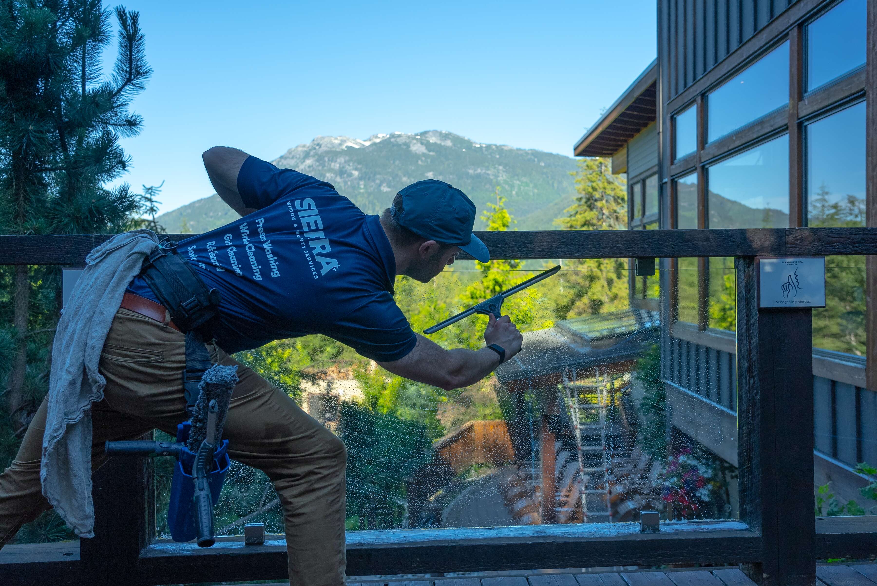 Window cleaning in Whistler